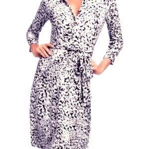 CAbi grey, white and black 3/4 sleeve shirt dress